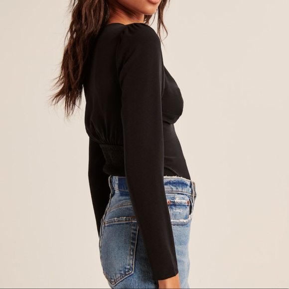 Abercrombie | Long Sleeve Twist Front Blouse - Picture 2 of 3
